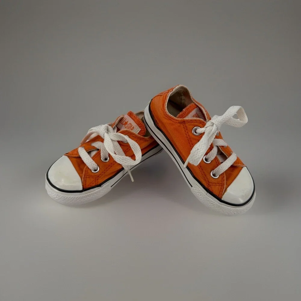 Converse All‎ Star Chuck Taylor Low Tops Child Size 6 Lace Up Orange Pre Owned
